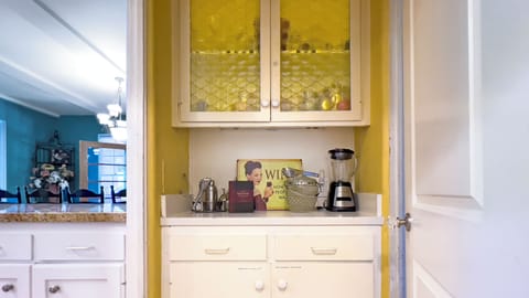 Bar area between upper level great room and kitchen.