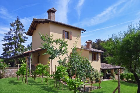Family House, 2 Bedrooms, 2 Bathrooms, Mountainside (Il Fortino) | Exterior