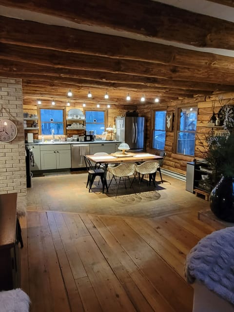 Plenty of room to prepare and enjoy a family meal