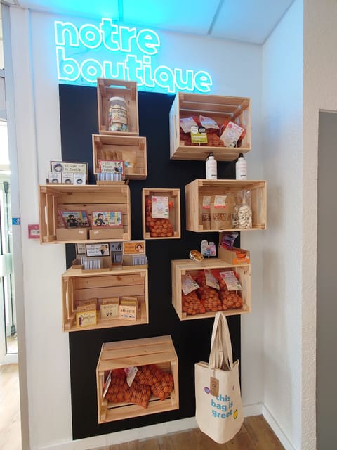 19-inch flat-screen TV with digital channels, TV