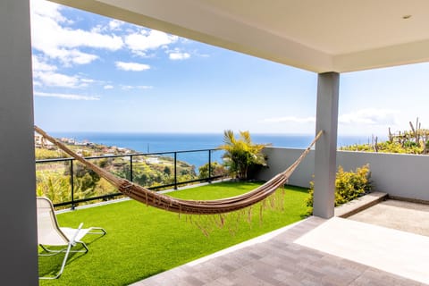 House | Balcony