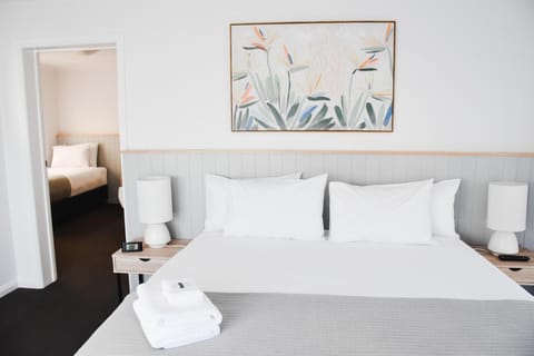 Premium bedding, Select Comfort beds, minibar, iron/ironing board