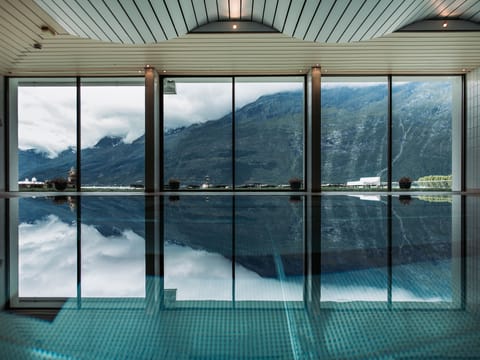 3 indoor pools, 3 outdoor pools, open 6:00 AM to 10:00 PM, sun loungers