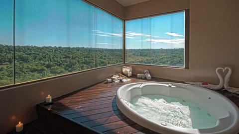 Sauna, hot tub, steam room, body treatments, body wraps, body scrubs