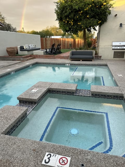 Enjoy the salt Water Pool, Fire-Pit and built in BBQ