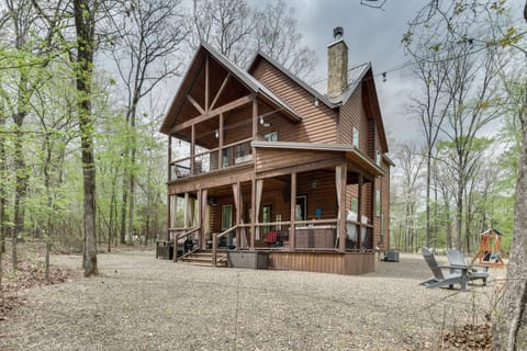 Broken Bow Vacation Rental | 3BR | 2BA | 4 Steps to Access | Exterior