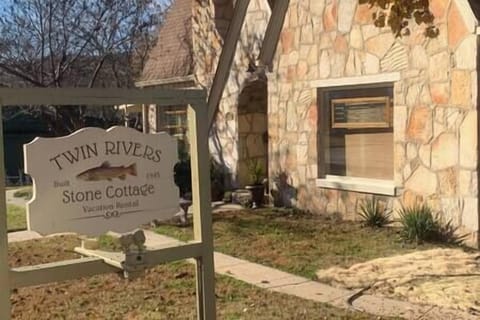 Welcome to Twin Rivers Stone Cottage!
