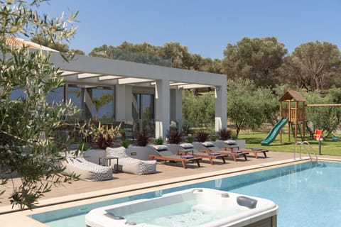 Pool elements