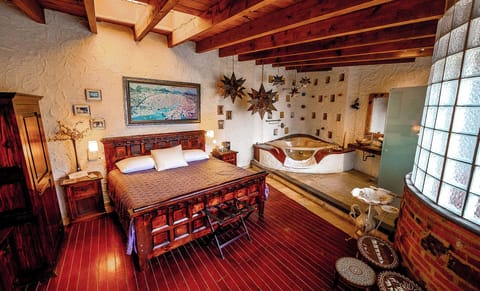 Suite Con Jacuzzi | Bed sheets