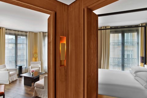 Premium bedding, pillowtop beds, minibar, in-room safe