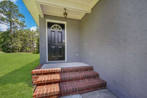 A view of the front door outside!