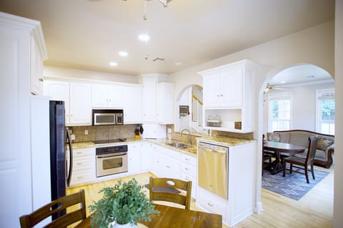 Kitchen with seating area