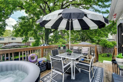 Baltimore Vacation Rental | 3BR | 3BA | 1,792 Sq Ft | 3 Steps to Enter