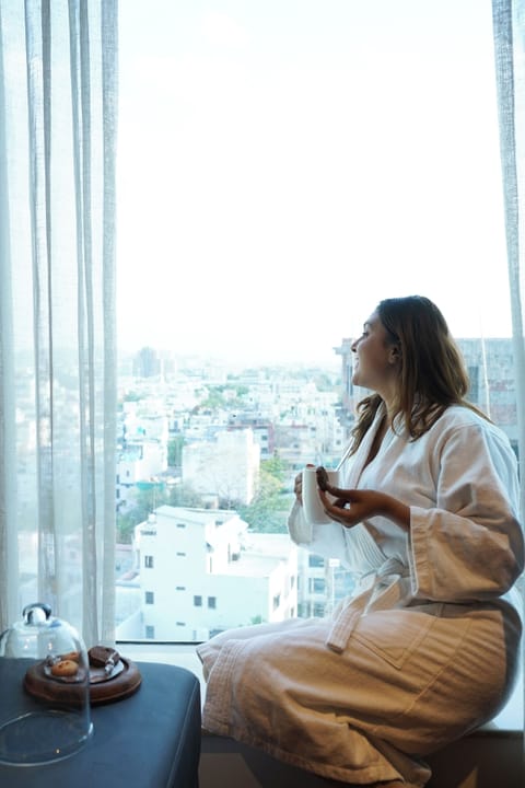 Premium Twin Room | Desk, free WiFi, bed sheets