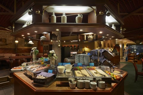 Daily buffet breakfast for a fee