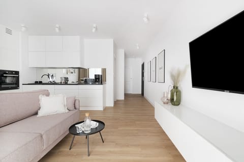 Design Apartment | Living room | Flat-screen TV