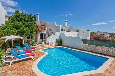 Villa Cinco image
