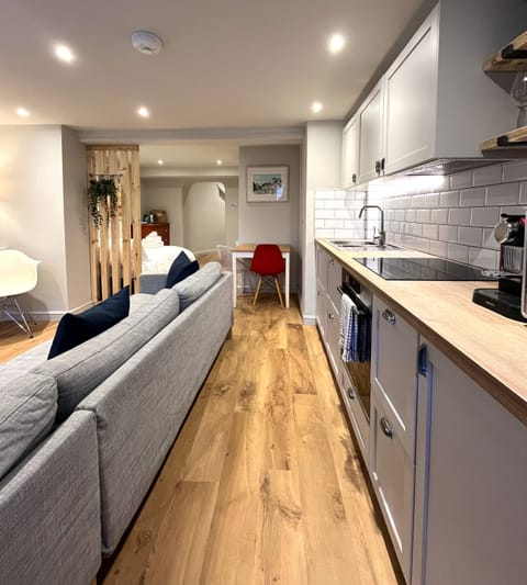 Classic Studio, Private Bathroom | Interior