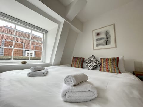 City Apartment, Private Bathroom | 1 bedroom