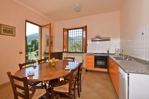 The spacious kitchen - dinning area