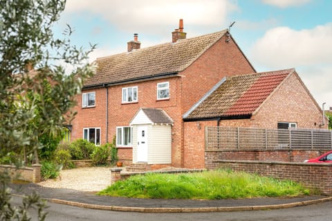 Curlew, Brancaster: Practical property in a great location