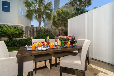 Welcome to the Backyard Patio ~ Grill, Eat, Drink & Relax ~ only 70 steps to the Beach!