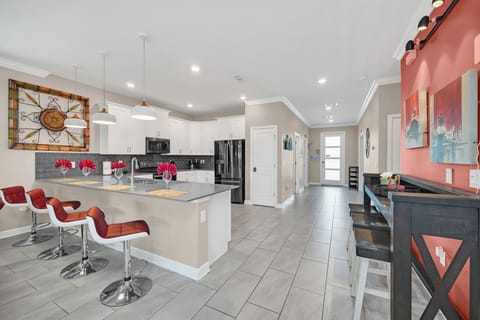 Kitchen Bar and Dry bar