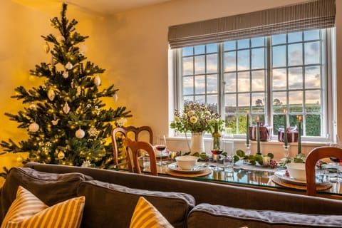 Holkham Skies, Wells-next-the-Sea: A festive setting for the holidays