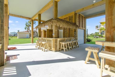 Tiki Bar