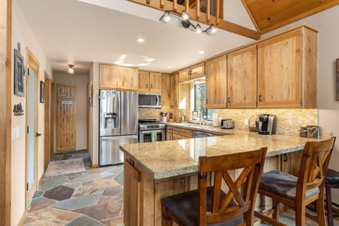 Bar and Kitchen Area: Pinecone Lodge with Private Hot tub