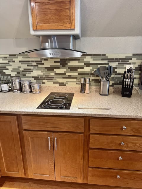 Electric cook top stove provided**No Oven* NO dishwasher 