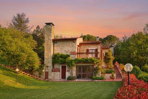 Family Villa, Multiple Bedrooms, Refrigerator & Microwave, Mountainside (Villa Le Poggiola) | Exterior
