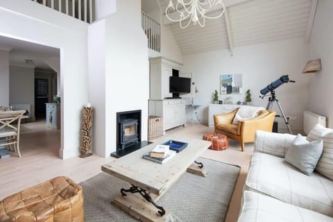 Welcome to this superior house for 6 guests, just a short walk away from the beach!