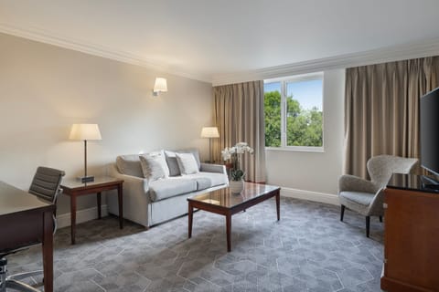 Suite, 1 Bedroom | Pillowtop beds, in-room safe, desk, laptop workspace