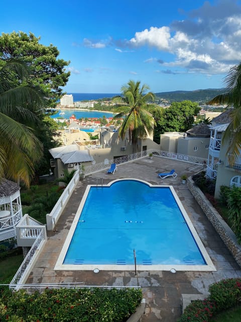 Pool and Ocean view 