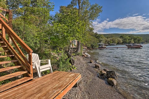 Middlesex Vacation Rental | 1BR | 1BA | 2 Steps Required for Entry | 1,200 Sq Ft