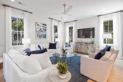 First Floor: Living Area
