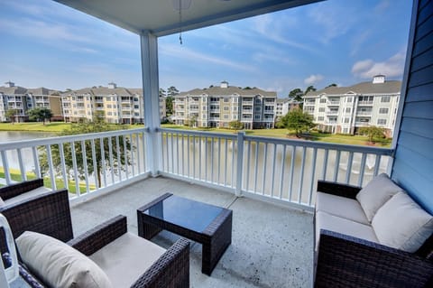 Condo, 3 Bedrooms | Property grounds