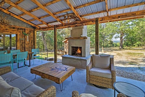 Elizabeth Vacation Rental | 3BR | 1BA | 816 Sq Ft | Step-Free Access