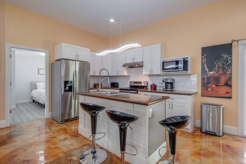 Fully equipped kitchen includes 12 cup coffee maker, toaster, crockpot and blender