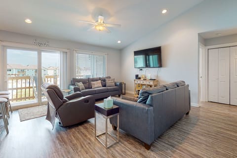 Living Area with Queen Sofa Sleeper