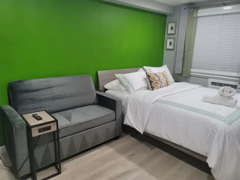 Queen bed and full-size pullout sofa
