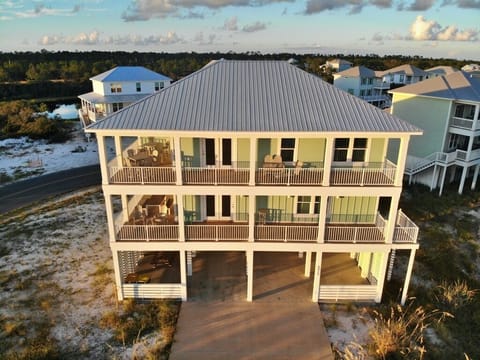 Amazing Views - Spacious wrap around decking on both upper and lower decks.