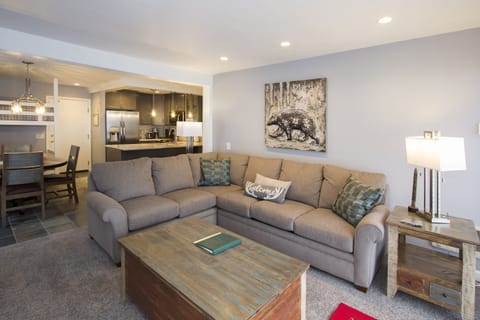 Living Room, Room, Indoors, Furniture, Couch