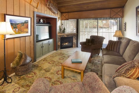 Living Room, Indoors, Room, Couch, Furniture