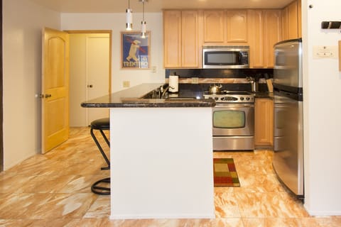 Flooring, Room, Indoors, Floor, Hardwood