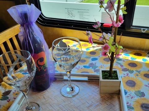 please note: sheets, comforters, and decorations may be different than photos. 