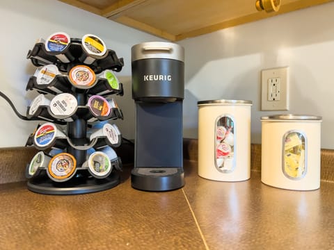 Fully-stocked Keurig coffee and tea machine with all the fixins'!