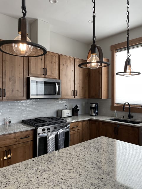 Cook for a crowd in this large, well equipped kitchen 