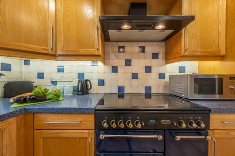 Ground floor: Kitchen